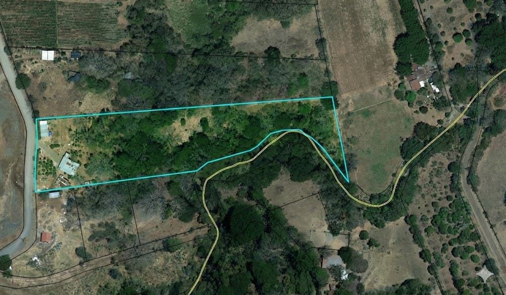 Vista aérea de lote comercial en venta en Alajuela, Costa Rica